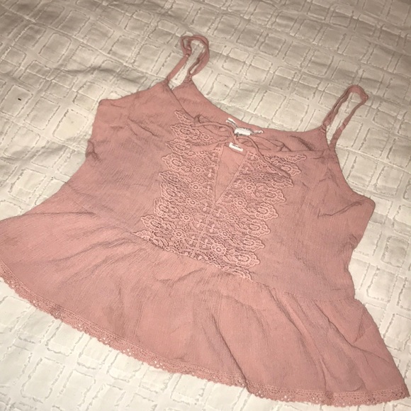 Forever 21 Tops - Mauve frilly tank, with adjustable straps